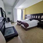 Sydney Hotel