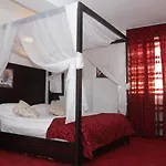 Sydney Hotel 3*