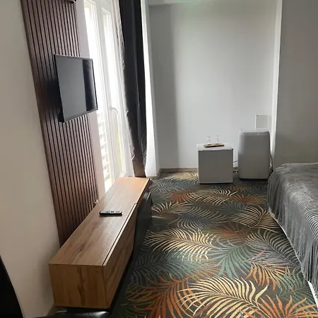 Sydney Hotel 3*